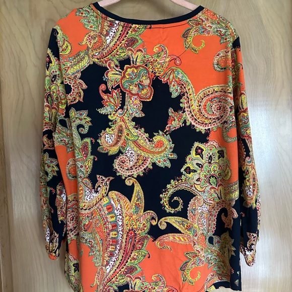 FINAL PRICE PRIOR TO DONATION
Ralph Lauren paisley top L - Picture 4 of 4